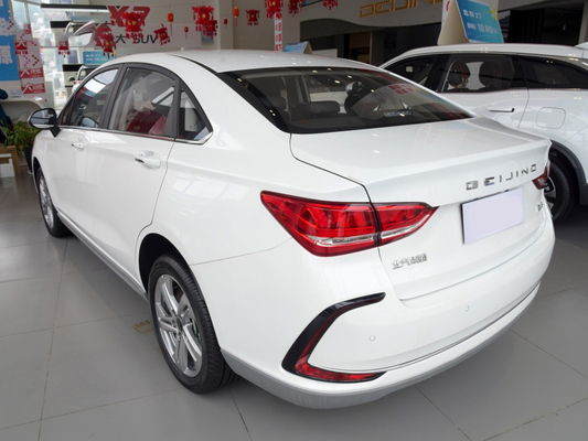 Veículos de passageiro de BAIC EU5 auto no carro luxuoso do sedan da versão do poder superior de 8 velocidades