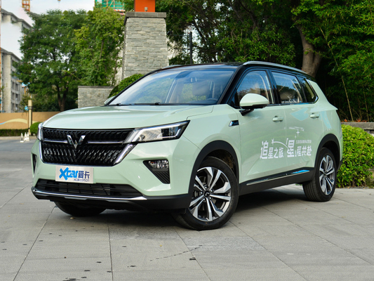 Carros de SUV do estojo compacto da gasolina SAIC-GM-Wuling com CVT 1.5T 108kw
