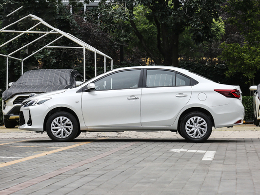 2022 velocidade CVT dos veículos de passageiro 82kw de FAW Toyota Vios 1.5L auto 8