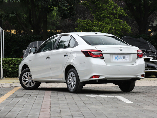 2022 velocidade CVT dos veículos de passageiro 82kw de FAW Toyota Vios 1.5L auto 8