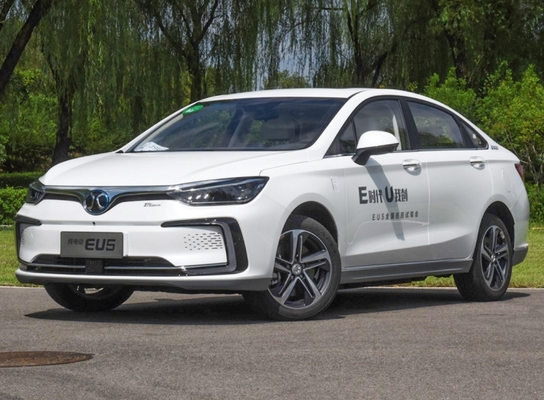 Escala inteligente do carro elétrico 416km de Baic da longa distância do sedan EU5 R500