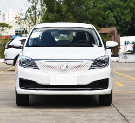 sedan AEOLUS E70 dos carros elétricos de Dongfeng da longa distância de 120kw 230NM
