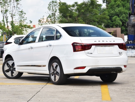 sedan AEOLUS E70 dos carros elétricos de Dongfeng da longa distância de 120kw 230NM