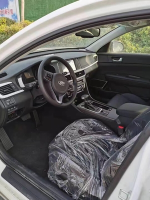 Velocidade híbrida de Kia K5 2.0L GLS 6 no carro Midsize usado sedan 115kw