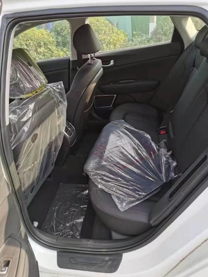 Velocidade híbrida de Kia K5 2.0L GLS 6 no carro Midsize usado sedan 115kw