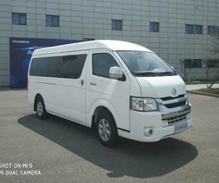 2.4L 82kw usou o manual da velocidade do treinador 5 de Seater do ônibus 15 do passageiro