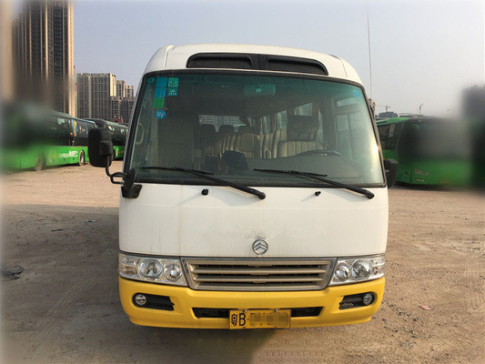 Os assentos de 69 km/h 19 usaram a pousa-copos Dragon City Bus dourado XML6700J18C