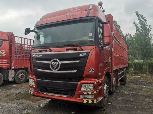 Velocidade 2016 usada do caminhão de reboque 12 da caixa da carga de Cummins 350HP Foton
