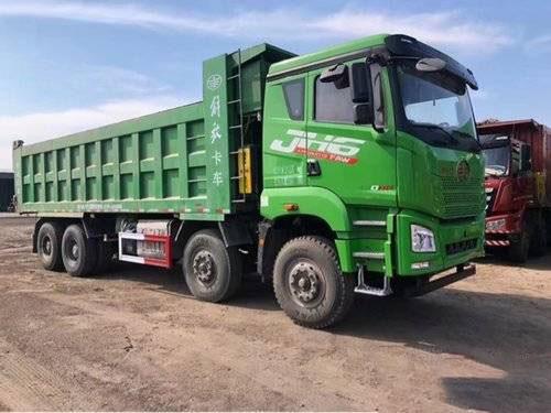 12 pneus Faw usaram a velocidade resistente 8*4 manual 430HP dos caminhões 12