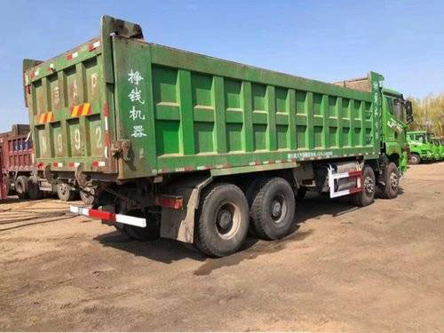 12 pneus Faw usaram a velocidade resistente 8*4 manual 430HP dos caminhões 12